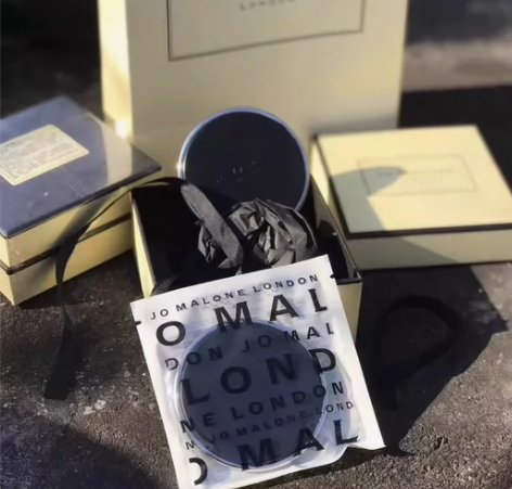 祖马龙随行香薰车载香薰汽车香水挂件，朋友俱...