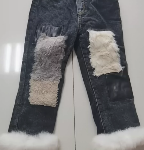冬季女童牛仔裤加绒，9成新105码 感兴趣...