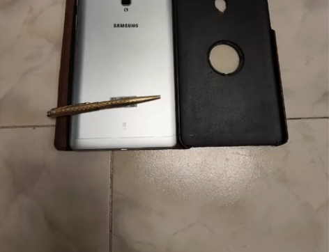 Samsung Galaxy A (201...