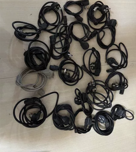电脑主机电源线显示器电源线二手闲置有20条...