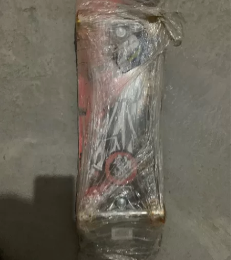 #滑板 去年京东购买的滑板 全新没有使用包...