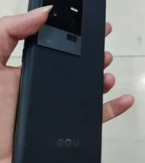 借图95新 VIVO vivo iQOO ...