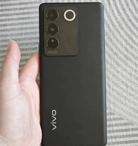 个人一手自用vivo S16，8GB运存加...