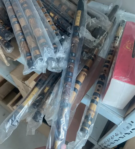 【全新】原价300多的竹笛 苦竹笛子出售,有CDEFG五个... 【全新】原价300多的竹笛 苦竹笛子出售,有CDEFG五个...