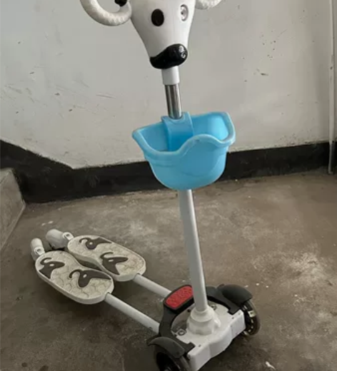 闲置滑板车 感兴趣的话点“我想要”和我私聊...