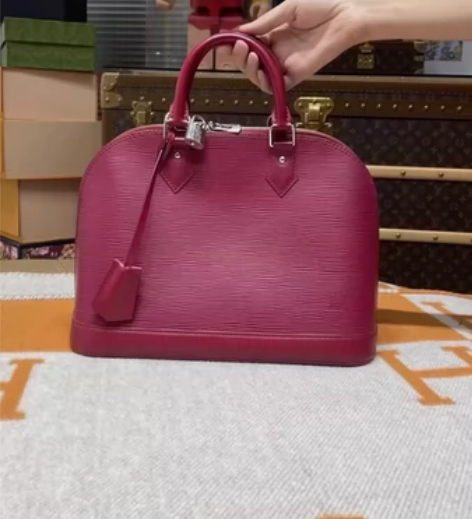 ?LV水波纹贝壳包小号 手提单肩包 成色新...