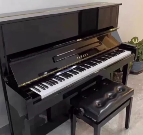 买了才一年不到的雅马哈钢琴,纯日本原装进口...