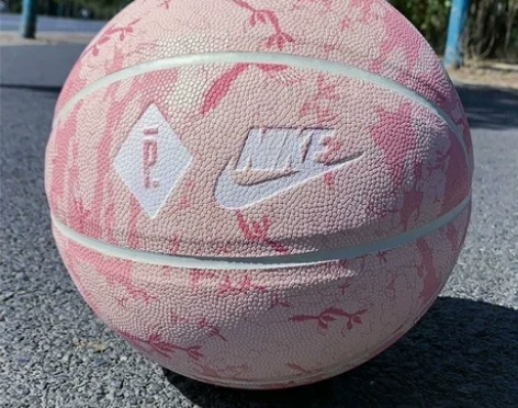 【厂家清仓】，处理全新篮球，原价388的篮...