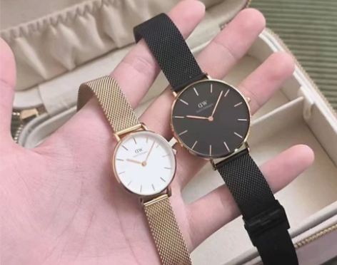 DW手表32mm,保真,在实体店买的,由于...