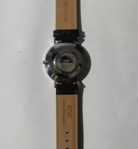 DW都全没有电了，卖出不退不换 感兴趣的话...