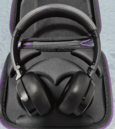 出售闲置勒姆森头戴式蓝牙耳机，99新，没有...