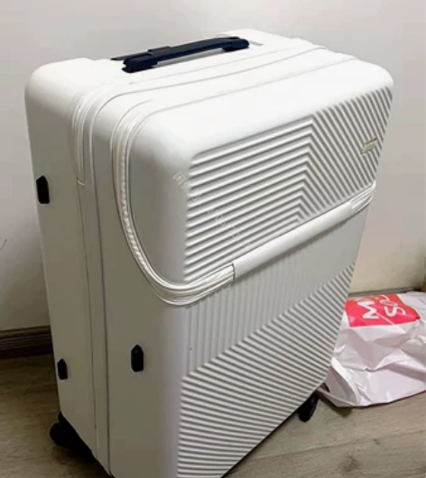 【工厂倒闭甩卖】全新品质多功能拉杆箱行李箱...