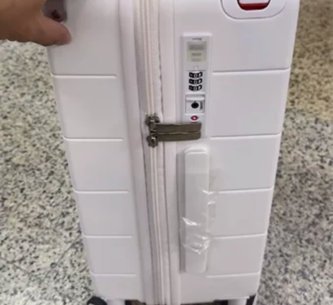 全新24寸22寸20寸26寸宽拉杆拉杆箱，...