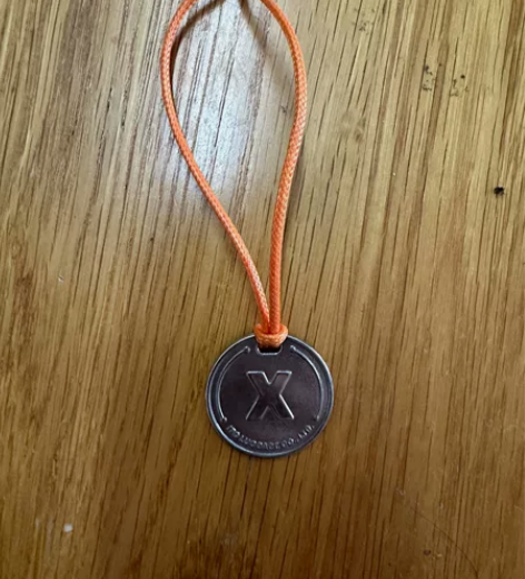 ?Ito行李牌字母X 9新，拆了包装，没用...