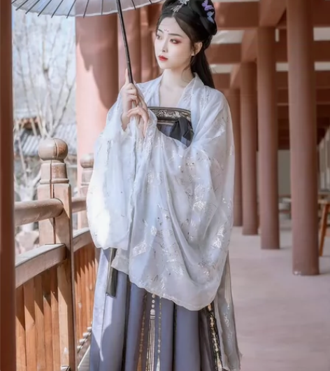 全新艺缕黑云鹤齐胸襦裙 xl码