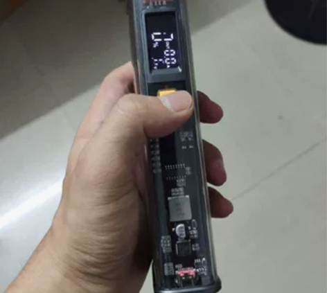 【高品质】22.5W超级快充透明2万毫安大...