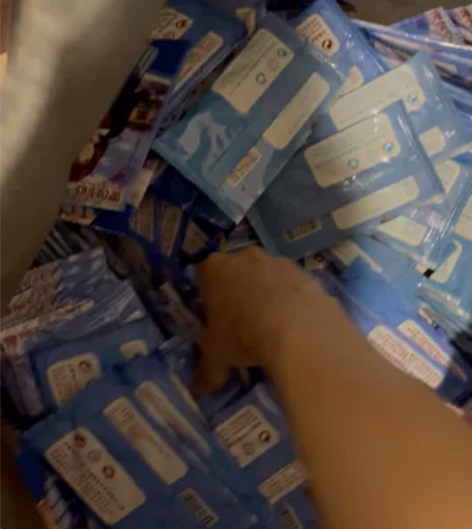 云卡文创灌篮高手欧包 晴子樱木混发 8块/...