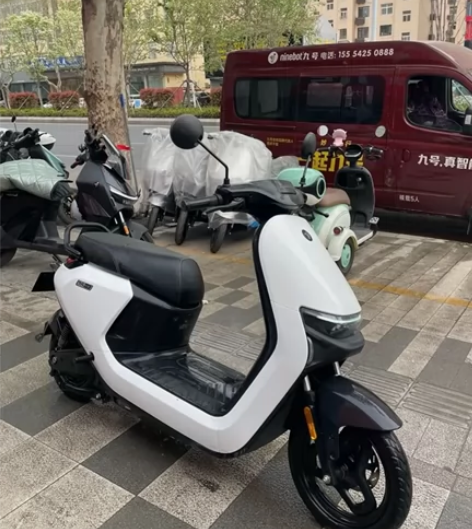 九号n70c，半年的车子，准新车，跑了20...