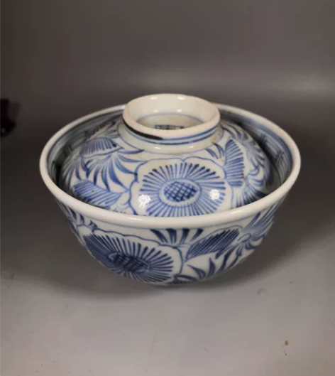 老青花盖碗 尺寸如图。二手物品 请仔细审图...