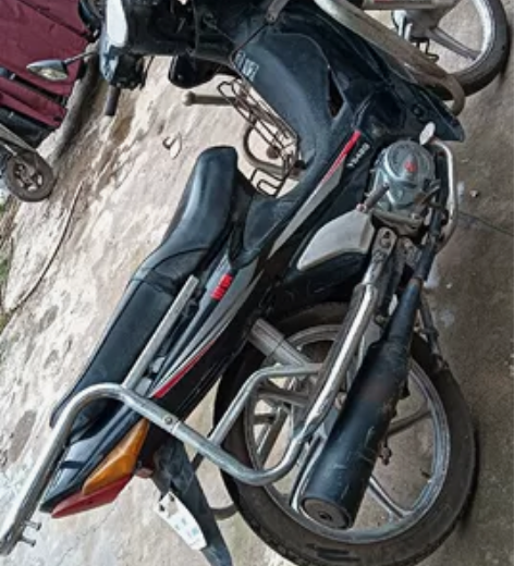 银钢牌48摩托车，由于在外做生意，卖回来没...