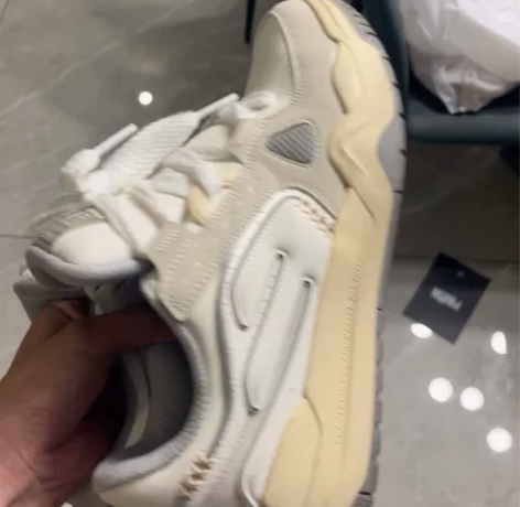 鸿星尔克面包鞋板鞋男鞋2023秋季厚底透气...