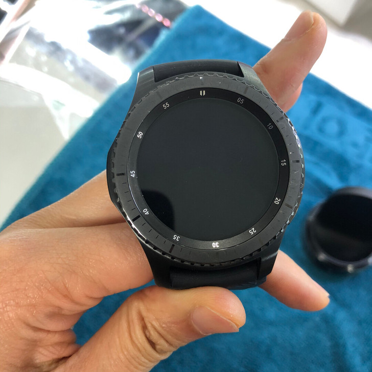 三星手表 S3 成色不错