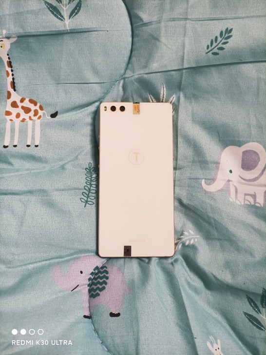 95新 锤子 坚果 3,4GB,64G,...