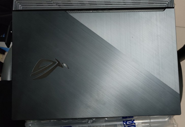 华硕ROG枪神3Plus使用两年，总体成色...