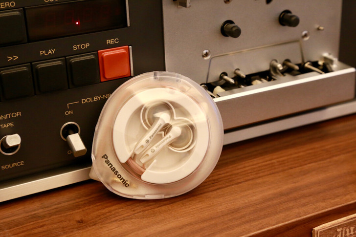 松下耳机盒透明猪嘴耳机专用盒