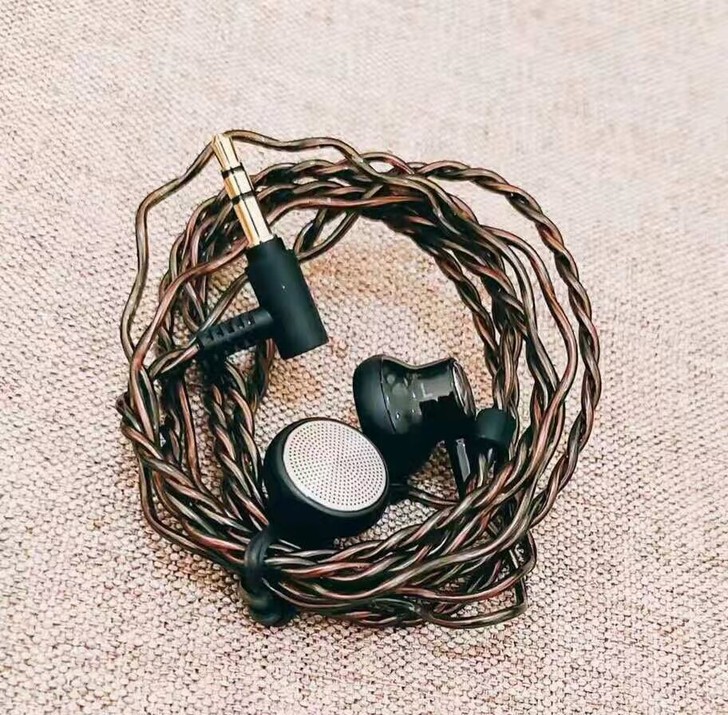 女毒发烧耳机  闲置 适用 苹果 小米 德...