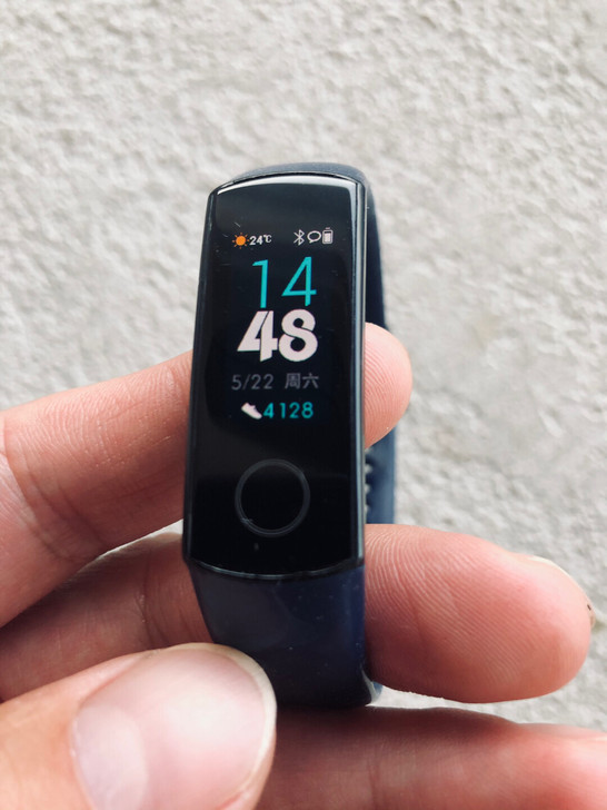 华为荣耀手环4标准版，所有功能正常使用，