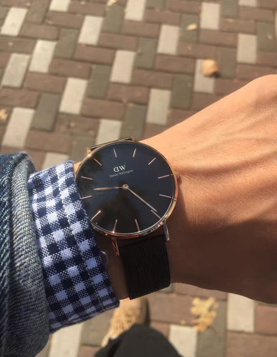 dw手表个人闲置DW手表，朋友从香港带回来...