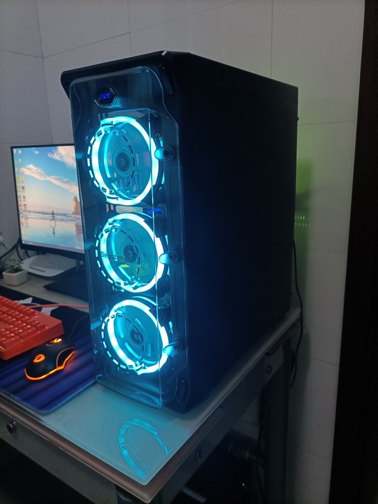 出一个鑫谷拉克斯机箱,9.9新 鞍山可自...