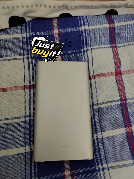 小米充电宝10000毫安的,用不到了,便宜...