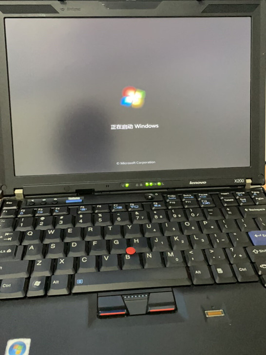 一台 Thinkpad X200,上网,文...