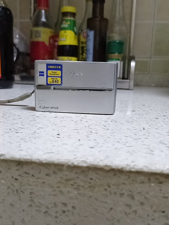 索尼T9相机，功能正常，带电池，内存卡，万...