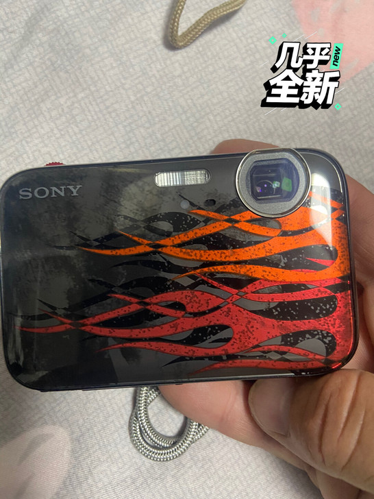 索尼j20  嘎嘎新 都没拍过几张照片