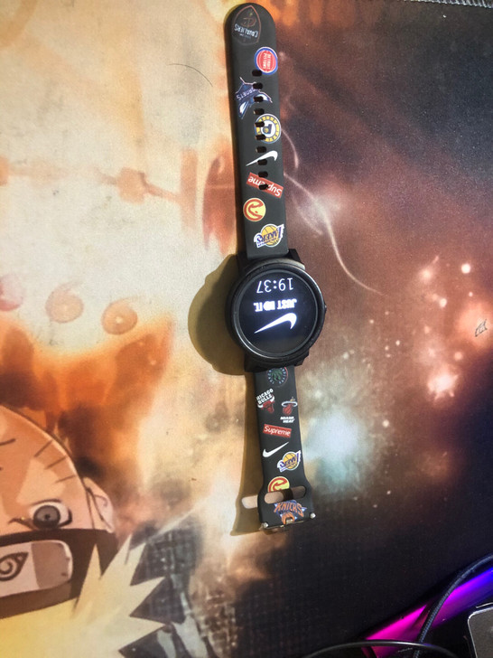 ticwatch e 黑色 磨砂黑 成色很...