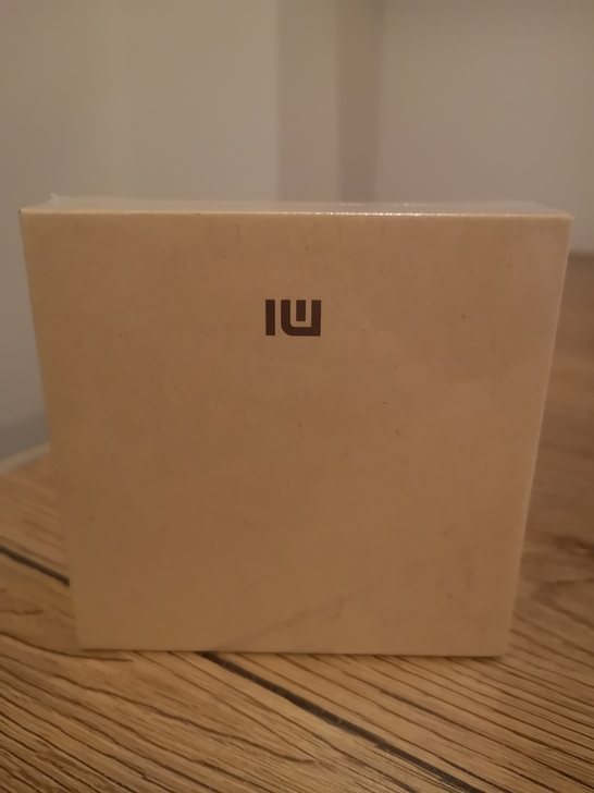 全新小米2s手环，未开封。监测步数，睡眠质...