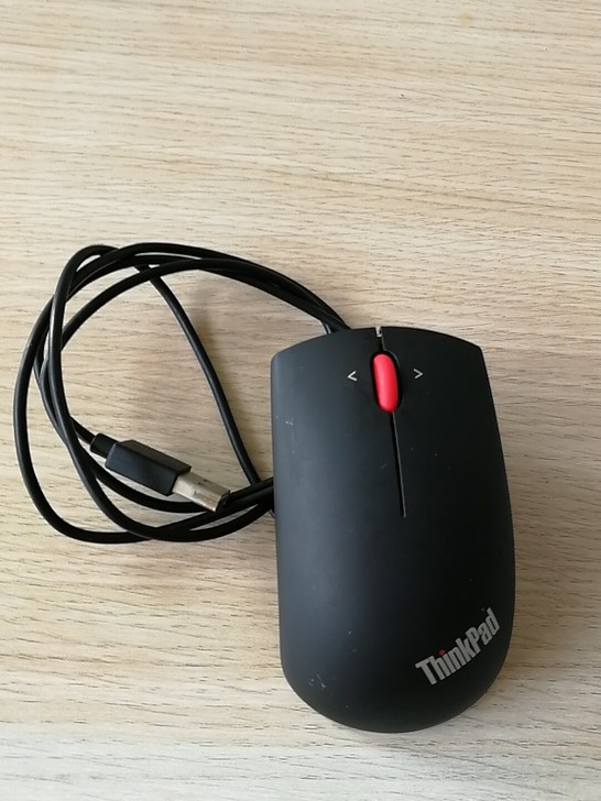 出闲置鼠标一个，仅限同城自提。地址：南开区...