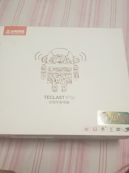 台电P98HD 4核 16GB平板电脑,支...