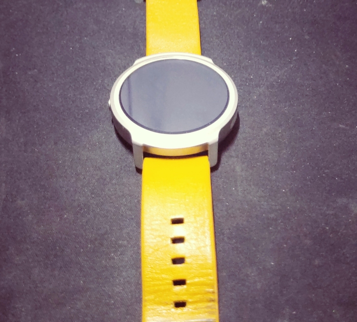 ticwatch1成色如图,其他配件齐全,...