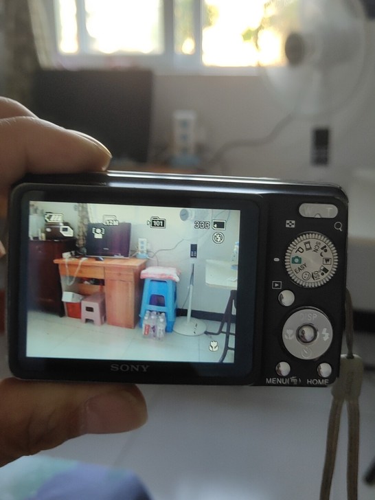 索尼w220数码相机功能正常有电池内存卡没...