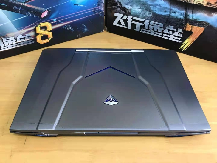 机械师F117，酷睿i7七代四核，4G独显...