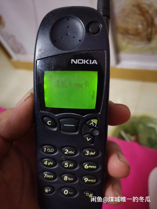 三个闲置老手机，功能全部正常使用，一起出1...