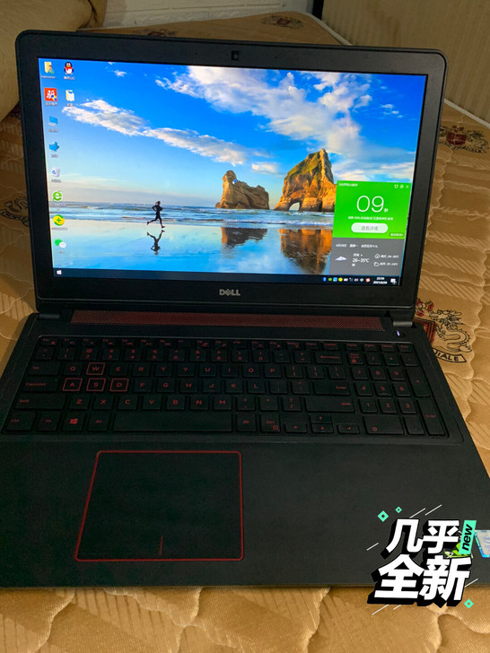 戴尔游匣5577，15.6寸，去年5700...