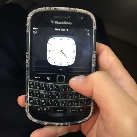 黑莓9900