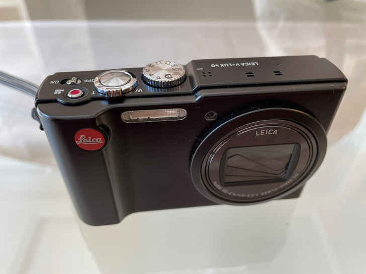 Leica V-lux40