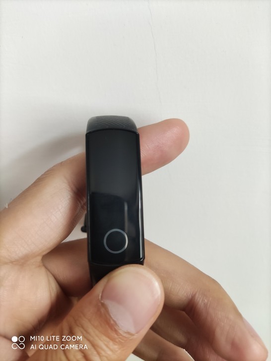 荣耀手环5 标准版  功能自己百度。买了几...