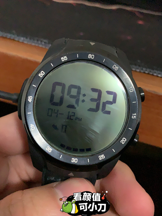 TicWatch Pro智能手表赠钢化膜一张